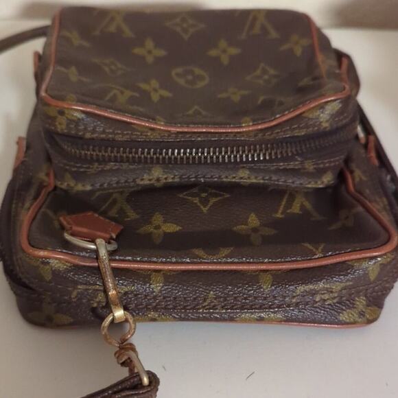 Authentic Louis Vuitton Monogram Amazone Crossbody Bag Old Model 3231L **DAMAGED - Picture 6 of 13